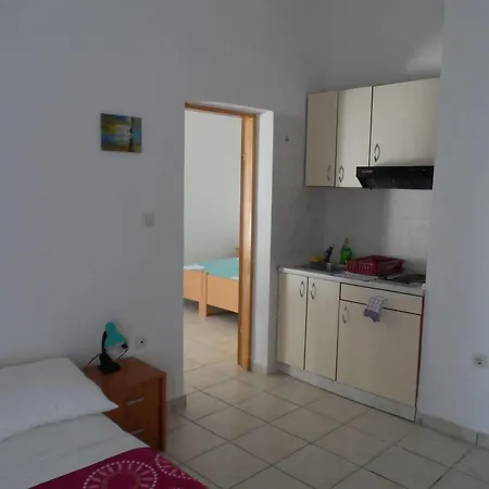 Guest house Galeb Pag -