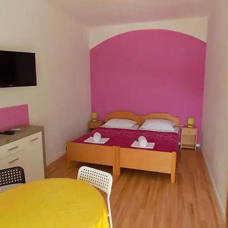 Galeb Pag - Konukevi