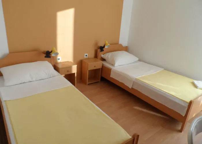 Galeb Pag - Pag Town